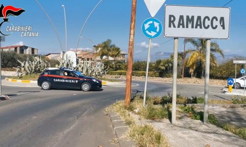 Ramacca e Palagonia mercati di spaccio di droga. Arresti e domiciliari per più persone